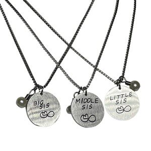 O. Riya Big Middle Little Sister necklaces New with box
